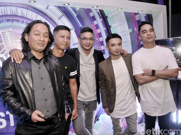 Jejak Emas Ungu: Lagu Yang Pernah Berjaya Di Tanah Air post thumbnail image